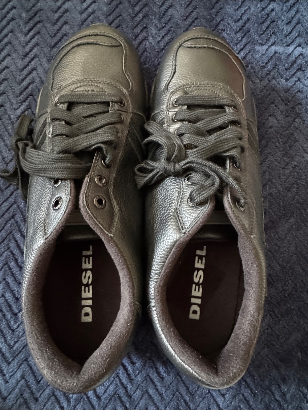 NWT, Men’s Diesel Black Leather Lace-Up Sneakers